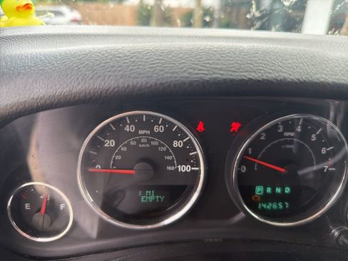 Used 2013 Jeep Wrangler Unlimited Sport AWD/4WD image 4