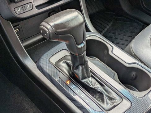 Used 2018 Chevrolet Colorado Z71 image 30