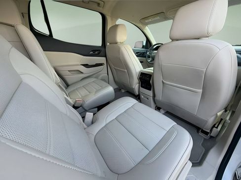 Used 2023 GMC Acadia Denali AWD/4WD image 16