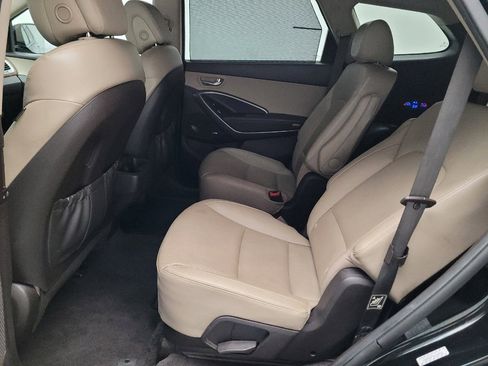 Used 2019 Hyundai Santa Fe XL image 18