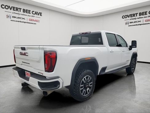 Used 2023 GMC Sierra 2500 AT4 w/ AT4 Preferred Package image 9