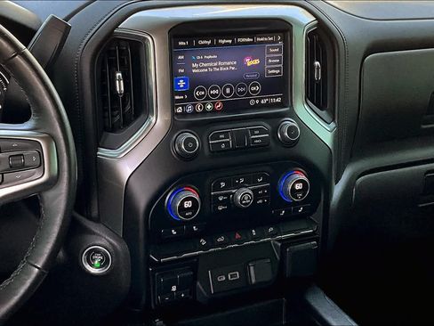 Used 2022 Chevrolet Silverado 1500 RST w/ Texas Edition Plus AWD/4WD image 7