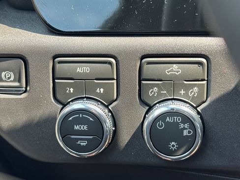 New 2026 GMC Sierra 1500 SLE AWD/4WD image 30