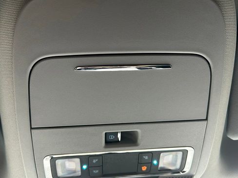Used 2024 Ford F250 Lariat AWD/4WD image 31