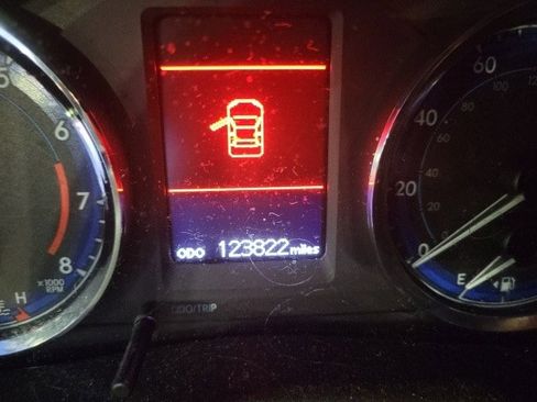 Used 2017 Toyota Corolla CE image 6