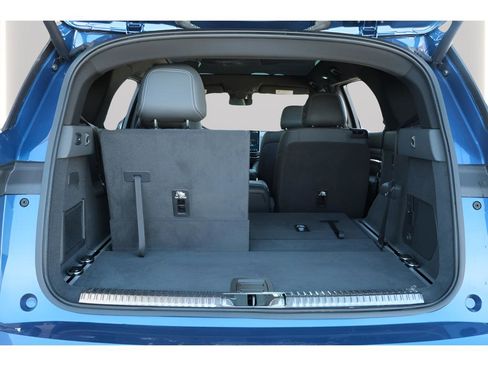 New 2024 VinFast VF 9 Plus AWD/4WD image 24
