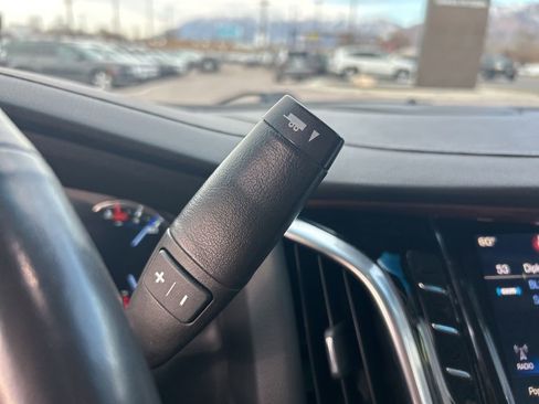 Used 2019 Cadillac Escalade Luxury image 21