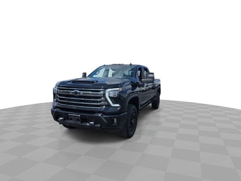 Used 2024 Chevrolet Silverado 3500 High Country w/ Midnight Edition AWD/4WD image 3