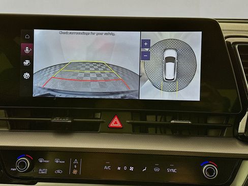 Used 2023 Kia Sportage SX image 16