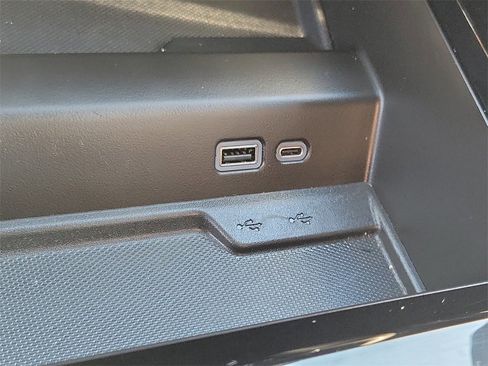 Used 2025 Chevrolet Tahoe Premier image 12