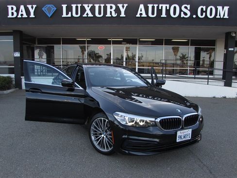 Used 2020 BMW 530i xDrive AWD/4WD image 30