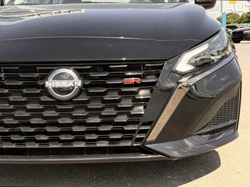 Used 2024 Nissan Altima 2.5 SR FWD image 6