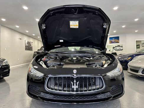 Used 2017 Maserati Ghibli RWD image 45