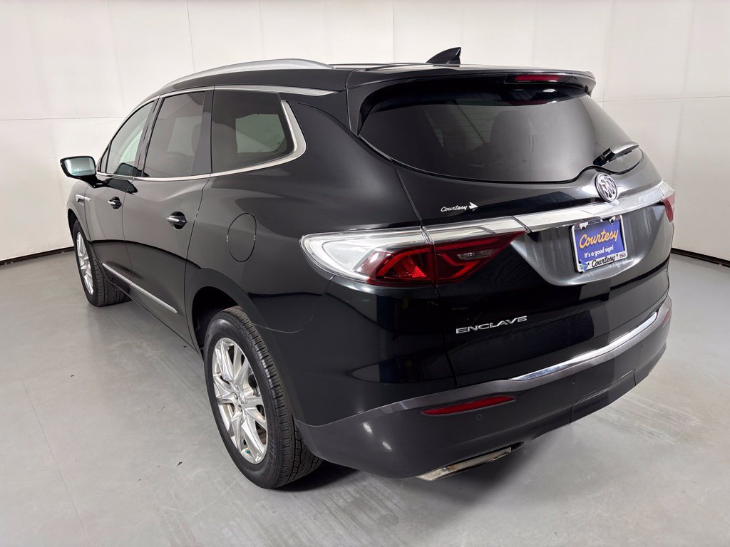 Used 2023 Buick Enclave Essence w/ Experience Buick Package FWD image 6
