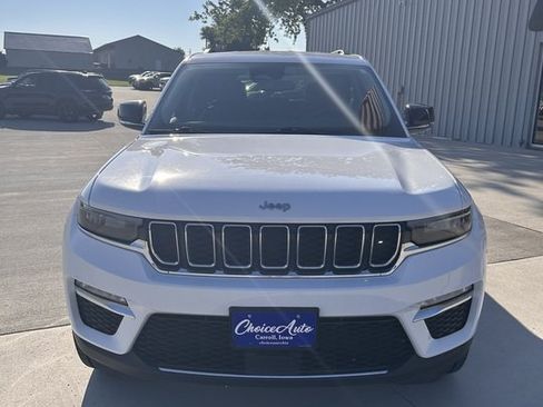 Used 2023 Jeep Grand Cherokee Limited AWD/4WD image 8