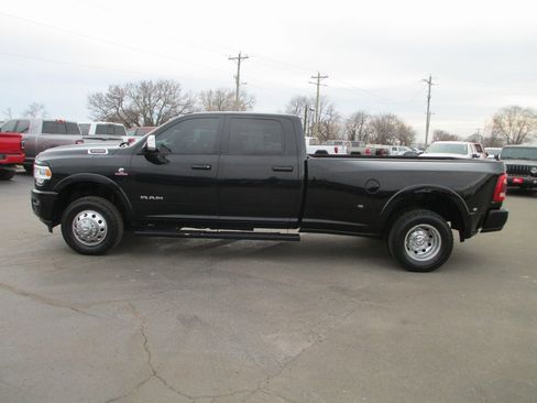 Used 2022 RAM 3500 Laramie image 8