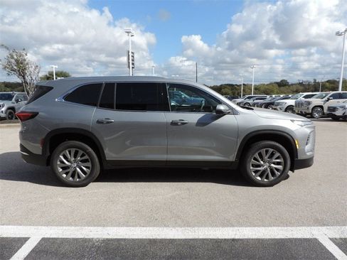 New 2026 Buick Enclave Preferred image 4