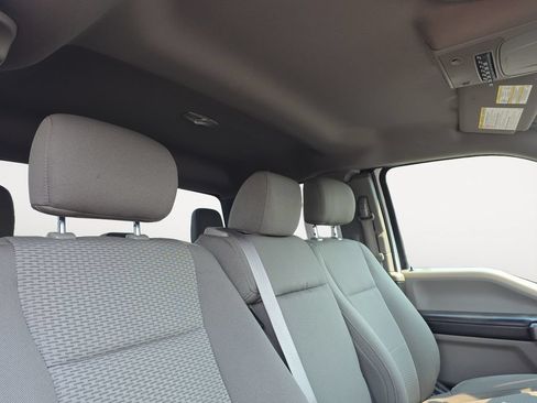 Used 2019 Ford F350 XLT w/ Camper Package AWD/4WD image 11