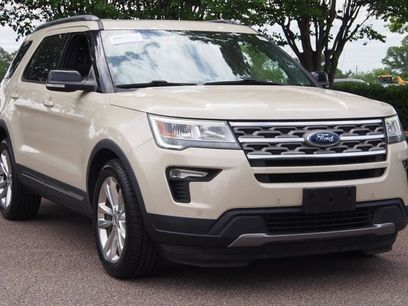 Certified 2018 Ford Explorer XLT w/ Equipment Group 202A