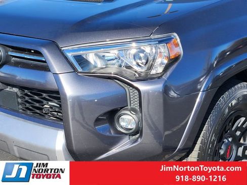 Used 2023 Toyota 4Runner TRD Off-Road Premium image 11