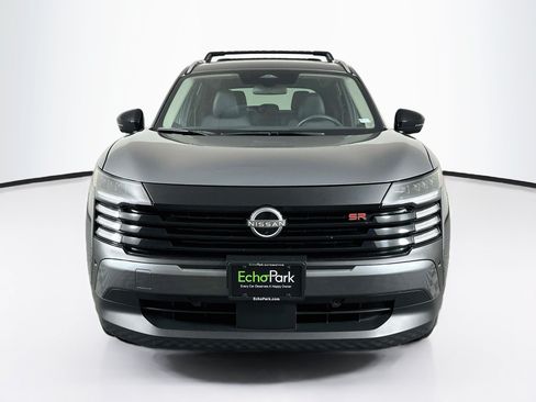 Used 2026 Nissan Kicks SR FWD image 2