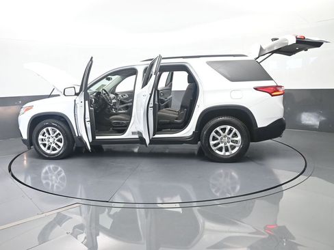 Used 2020 Chevrolet Traverse LT FWD image 75