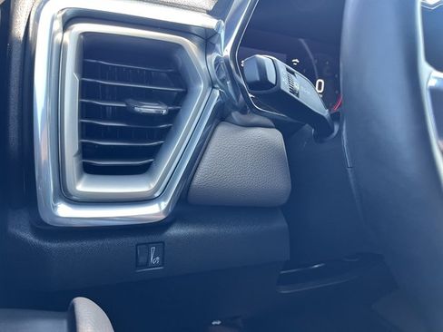 Used 2024 GMC Canyon Denali AWD/4WD image 18