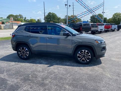 Used 2023 Jeep Compass Limited AWD/4WD image 6