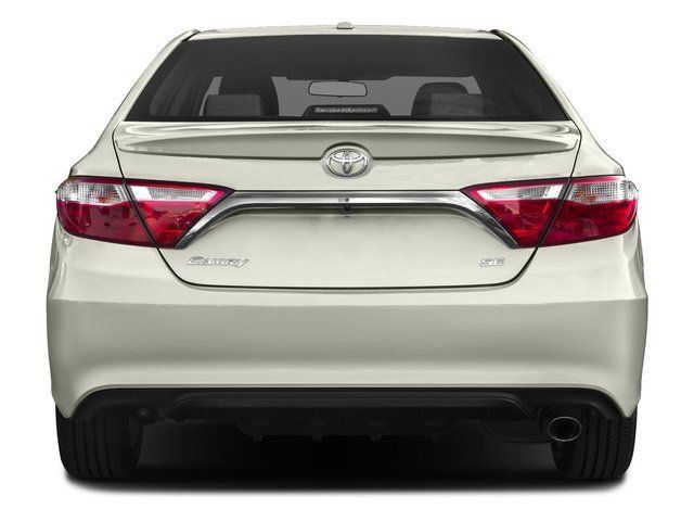 Used 2017 Toyota Camry SE w/ Moonroof Package FWD image 6