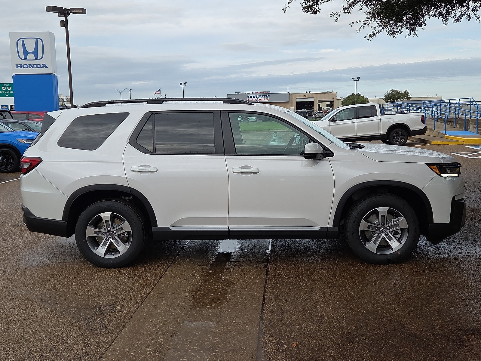 New 2026 Honda Pilot EX-L image 5