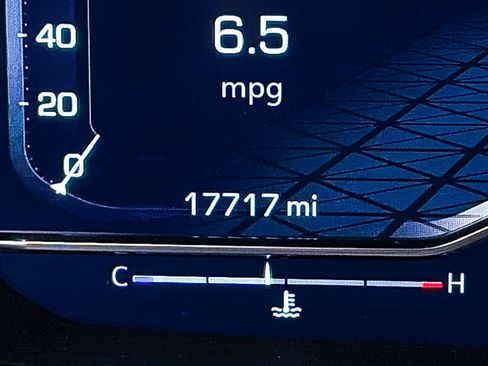 Used 2024 GMC Yukon Denali AWD/4WD image 48