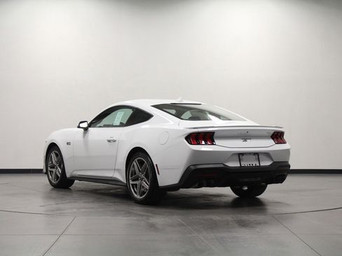 Used 2024 Ford Mustang GT Premium image 6