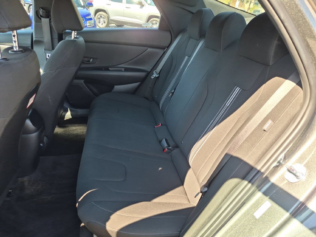 Used 2026 Hyundai Elantra Sport FWD image 28
