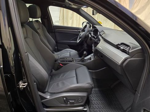 Used 2025 Audi Q3 2.0T Premium w/ Convenience Package image 39