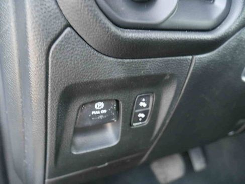 Used 2023 RAM 1500 Big Horn AWD/4WD image 30