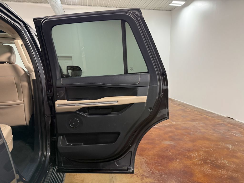 Used 2024 Ford Expedition Limited AWD/4WD image 64