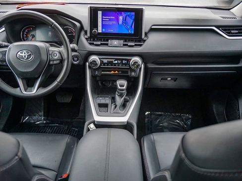 Used 2023 Toyota RAV4 XLE Premium image 14