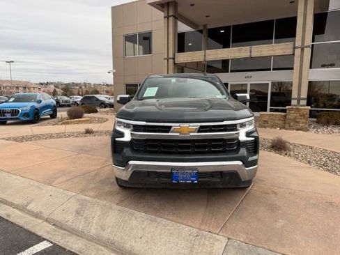 Used 2025 Chevrolet Silverado 1500 LT AWD/4WD image 3