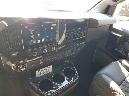 New 2025 GMC Savana 2500 Extended w/ Driver Convenience Package image 26