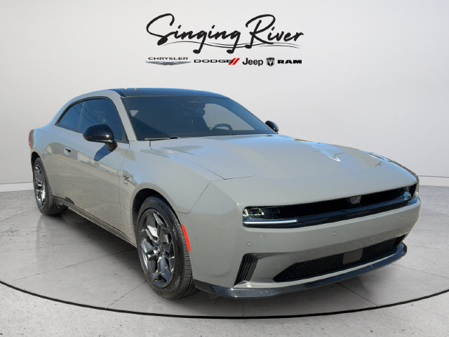 Used 2025 Dodge Charger Daytona R/T w/ Sun & Sound Package AWD/4WD image 1
