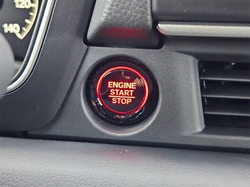 New 2025 Honda Pilot EX-L image 14