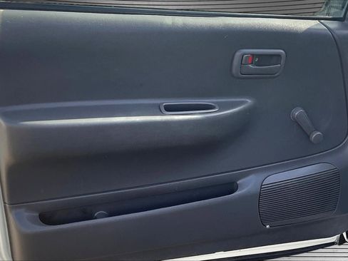 Used 1996 Toyota T100 DX image 19