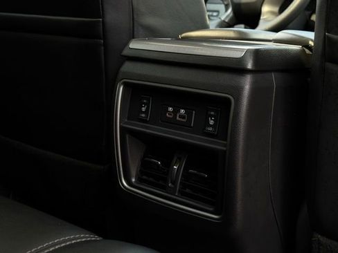 Used 2024 Nissan Murano SL image 21