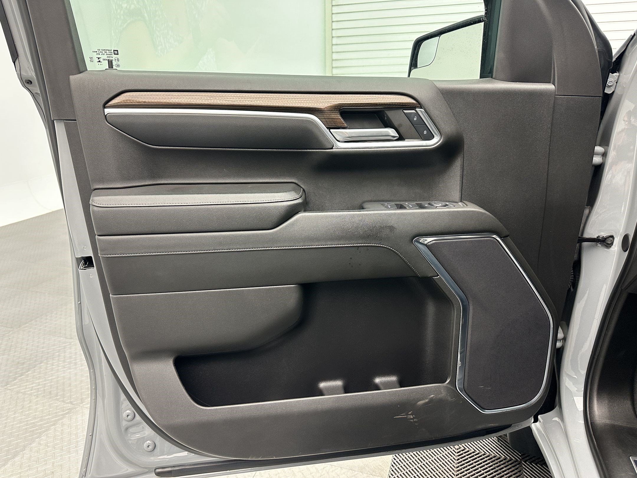 Certified 2024 Chevrolet Silverado 1500 LT AWD/4WD image 14