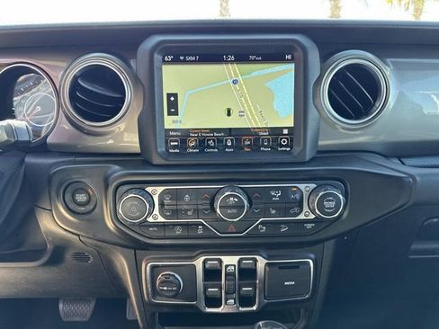 Used 2021 Jeep Wrangler Unlimited Sahara image 17