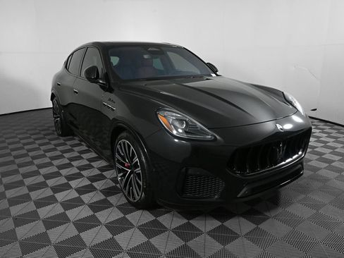 Used 2023 Maserati Grecale Modena AWD/4WD image 23