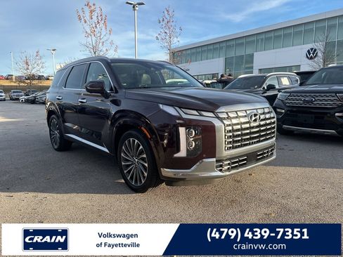 Used 2024 Hyundai Palisade Calligraphy image 1