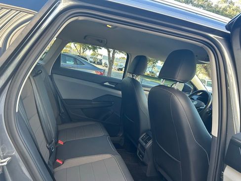 Used 2023 Volkswagen Taos SE image 41