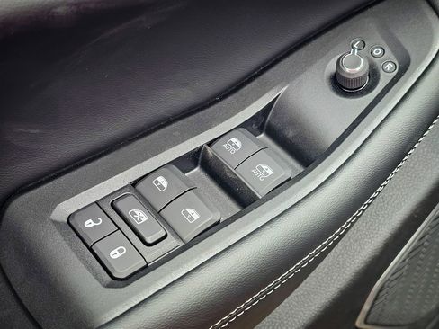 New 2026 Jeep Grand Cherokee Limited AWD/4WD image 11