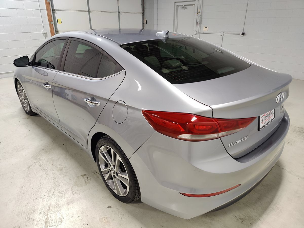 Used 2017 Hyundai Elantra Limited w/ Limited Tech Package 04 FWD image 21